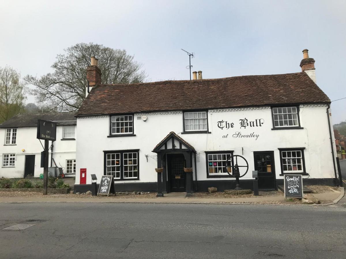 Bull Inn Reading Exterior foto